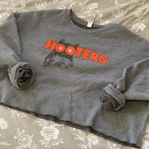 Hooters sweater crop top